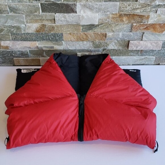 THE NORTH FACE Nuptse Down Scarf - Picture 5 of 6